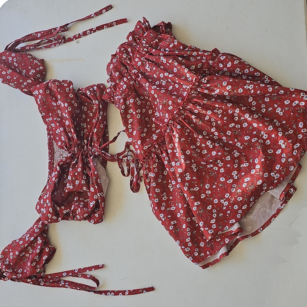 SHEIN Like New Womens Small Flowy Skirt And Matching Top. Floral!! Adorable!!!